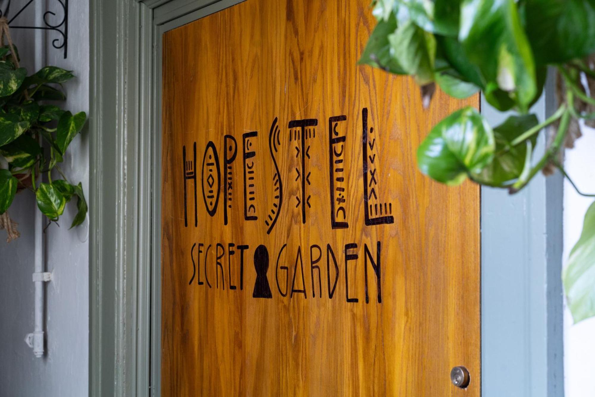 Hopestel Secret Garden Napoli Esterno foto